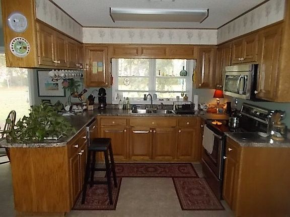 4th image of 220 Westwood Heights Cir