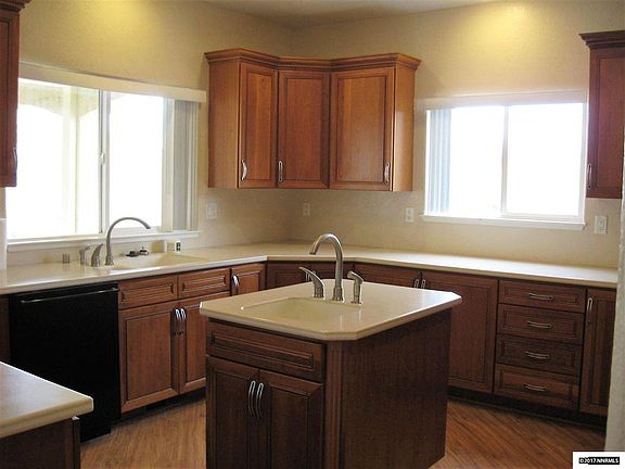 3rd image of 6652 Chula Vista Ct