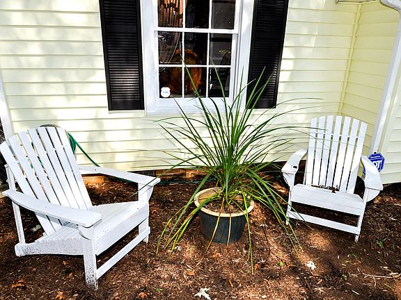 4th image of 5113 Glenbrier Dr