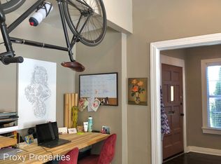 1801 W 10th St #W, Dallas, TX 75208