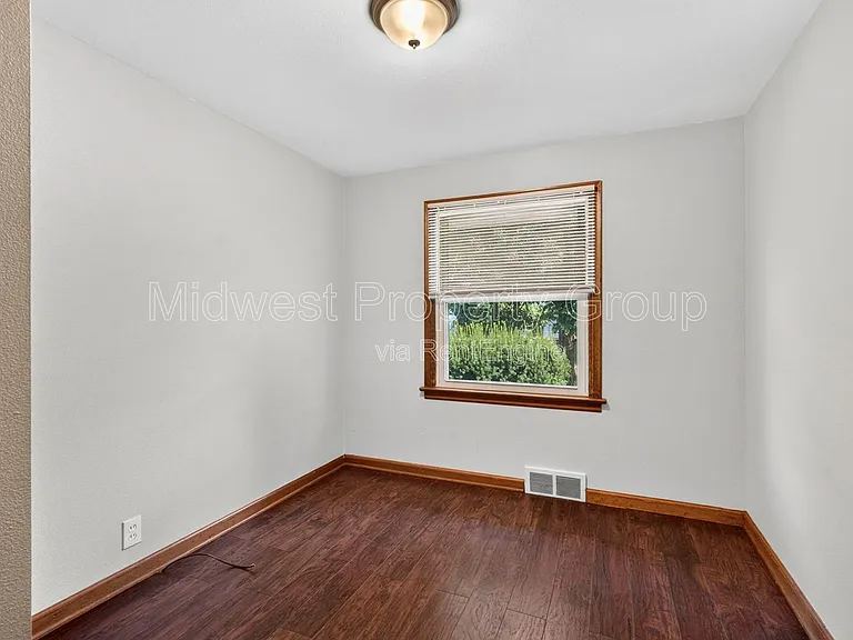 1427 Attica Dr — Photo 13