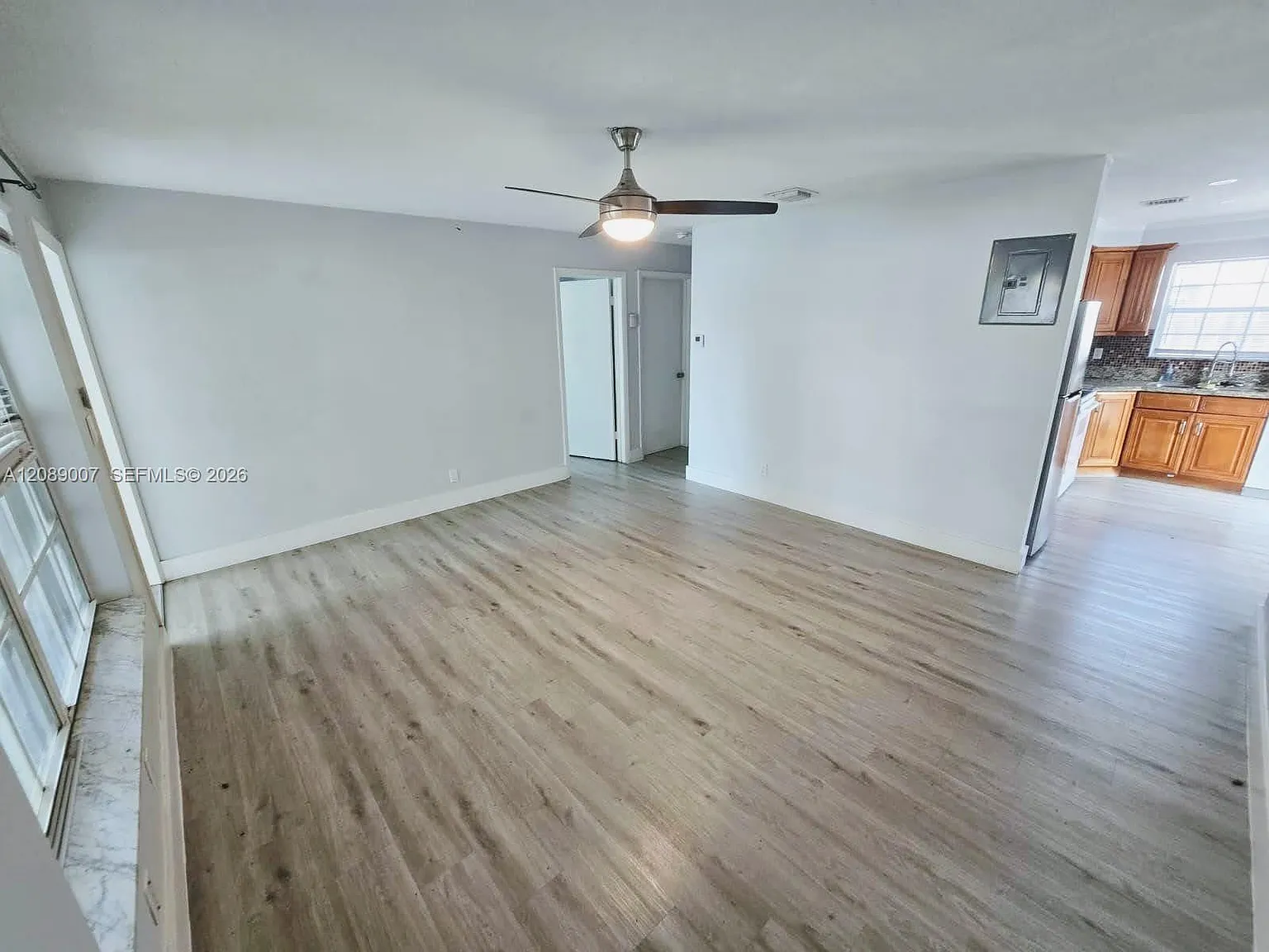 Hillsboro Estates — Photo 3