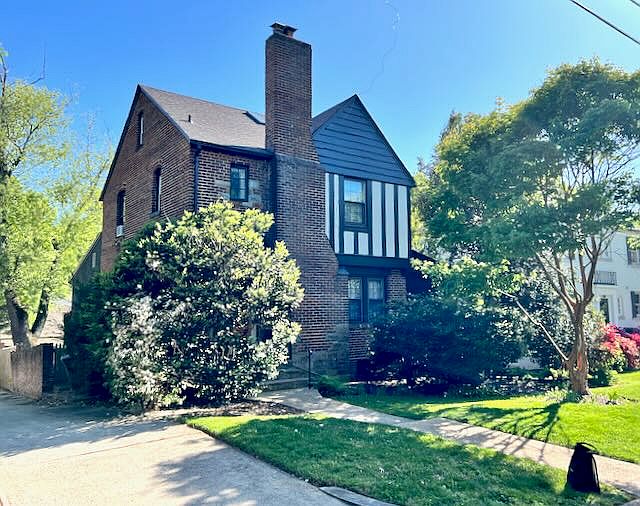 4512 Verplanck Place N.W. 
Washington, D.C. 20016