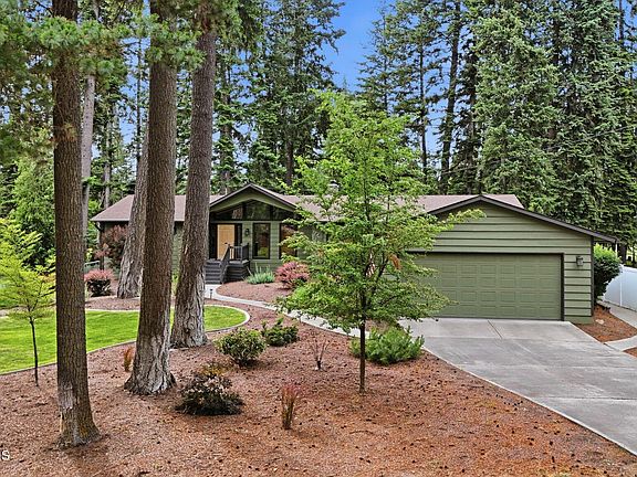 3rd image of 12049 N Brighton Ct