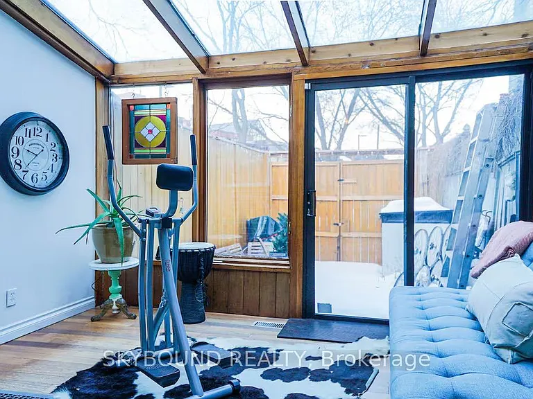 12 Ashby Pl — Photo 10