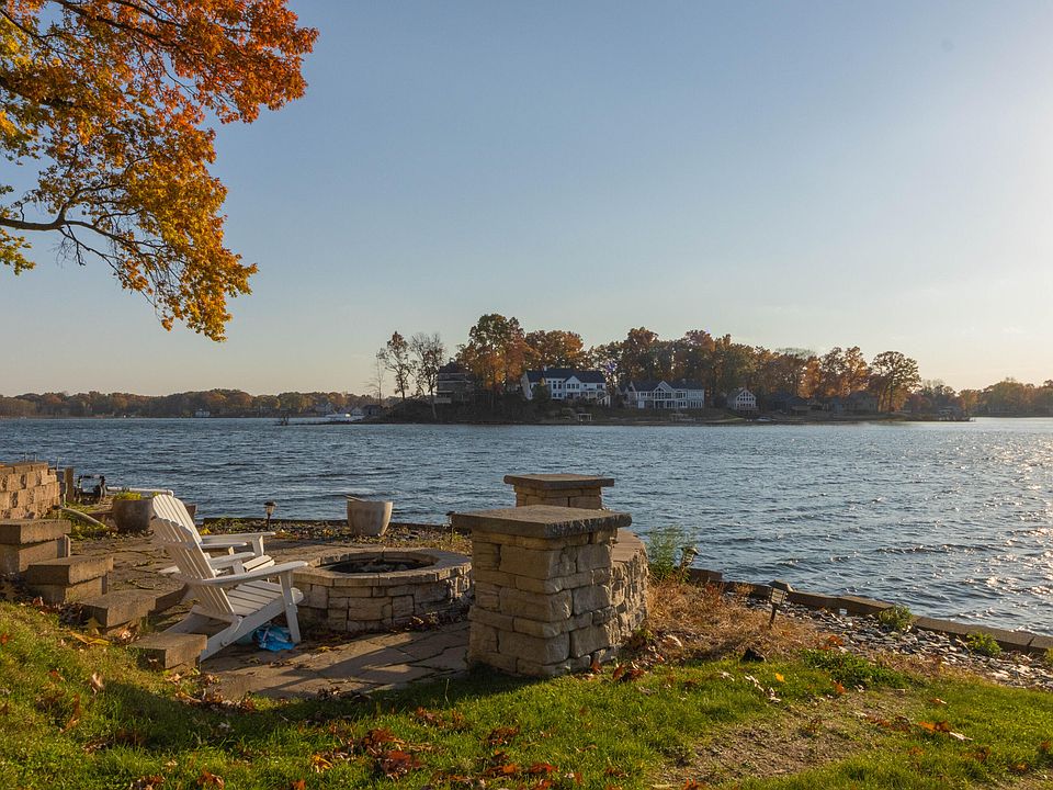 1168 N Eagle Lake Dr, Kalamazoo, MI 49009 Zillow