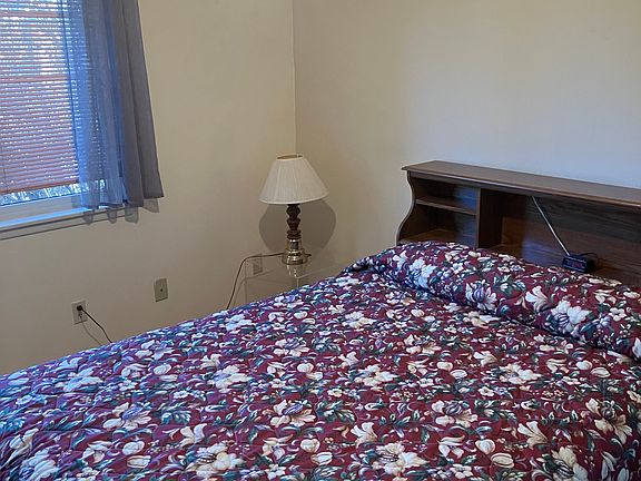 2nd image of 108 Agate St