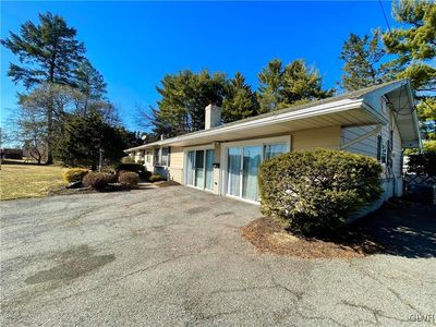 1319 Overlook Rd, Whitehall, PA, 18052