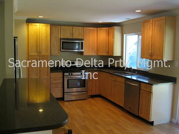 2nd image of 164 Grace Ave