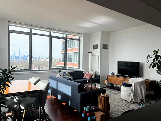 Rented by Oxford Property Group | media 4