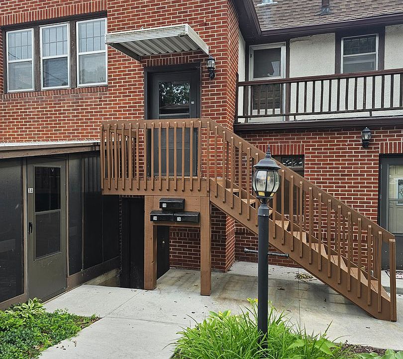 1st image of 5012 Ingersoll Ave #202