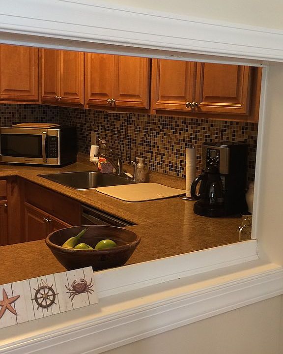 1st image of 1 Osborne Pl APT 43