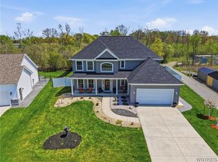 4665 Carlyes Ct, Hamburg, NY 14075