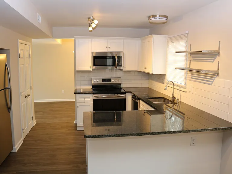 9211 Nash Ave — Photo 8