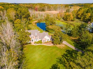 90 Smith Rd, Pittsford, NY 14534