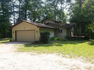 6840 Ashley Ave NE, Belding, MI
