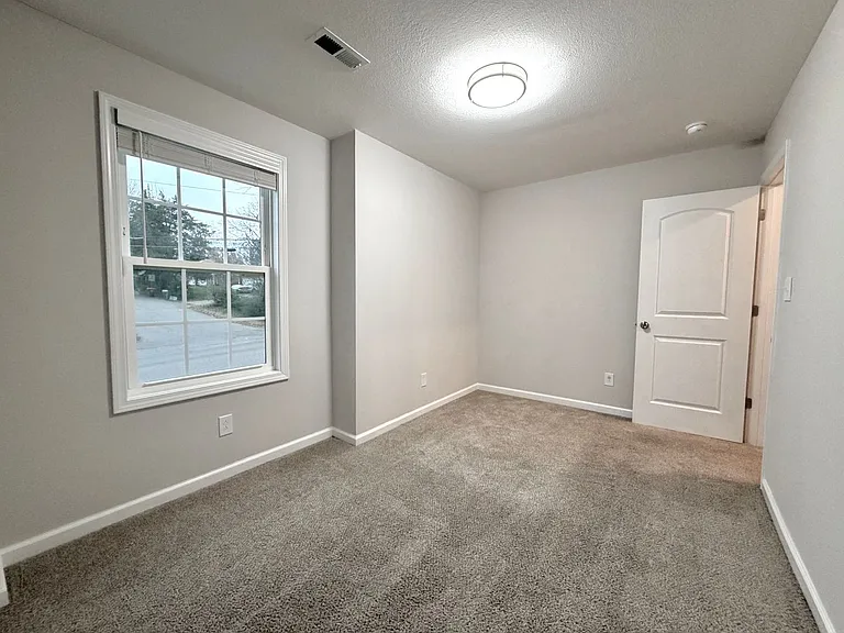 511 Britton Springs Rd — Photo 16