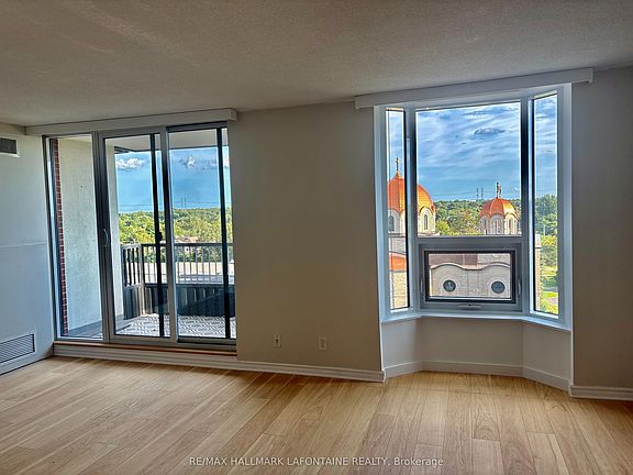 4th image of 2951 Riverside Dr #812