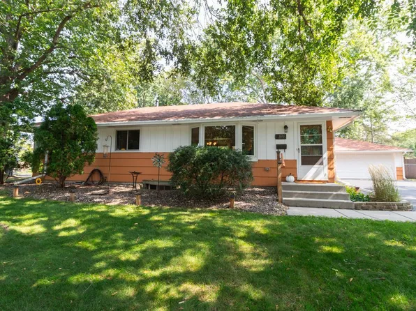 10317 Vincent Ave S, Bloomington, MN 55431