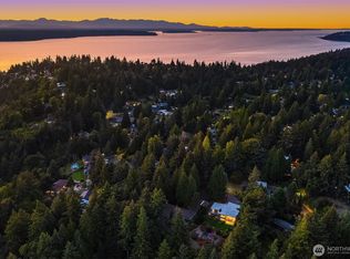 1925 SW 170th Street, Normandy Park, WA 98166