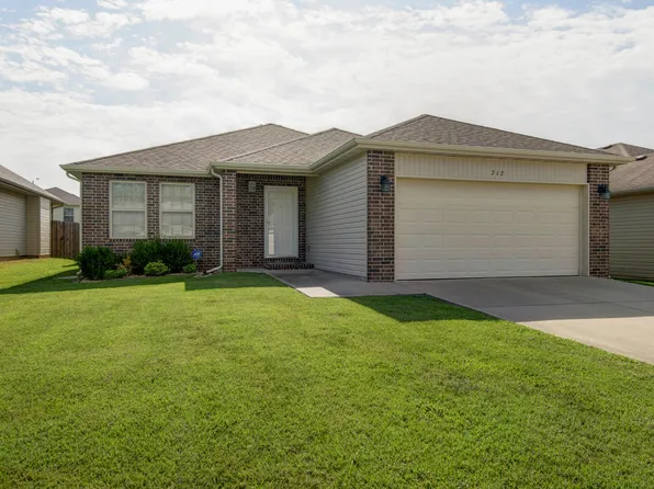 712 S Casa Grande Avenue, Springfield, MO 65802