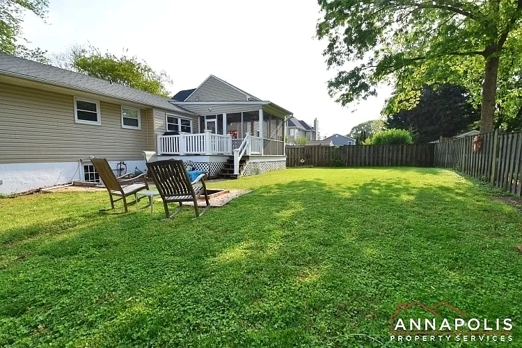 957 Highpoint Dr — Photo 21