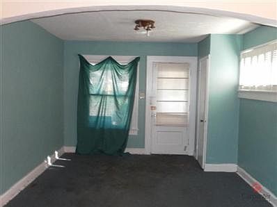 3rd image of 2714 Shelby St