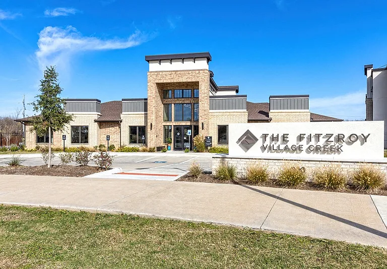 200 Village Creek Pkwy — Photo 8