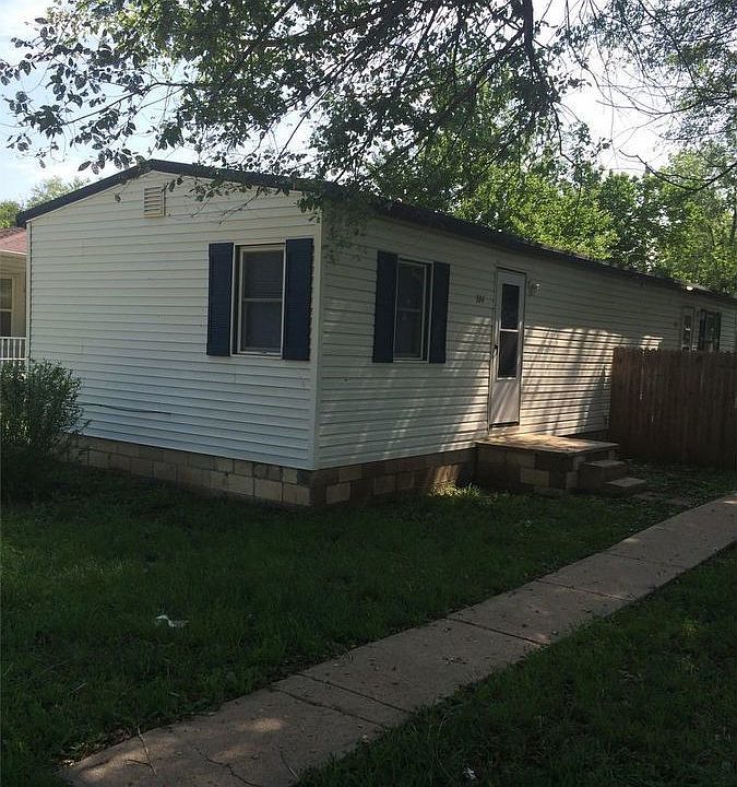 1st image of 704 N 4th St