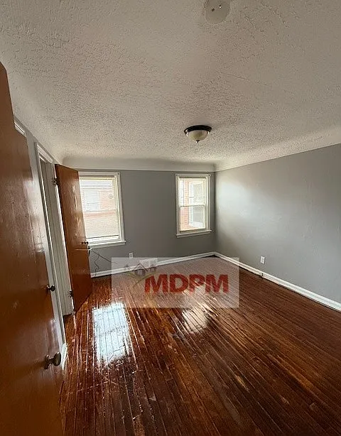 2 bed, 850 sqft, $950 — Photo 3
