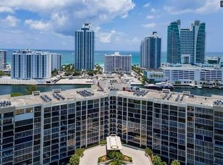 800 Parkview Dr APT 311, Hallandale, FL 33009