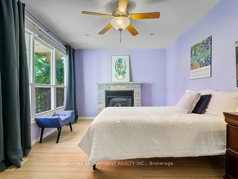 19 Columbia St — Photo 15