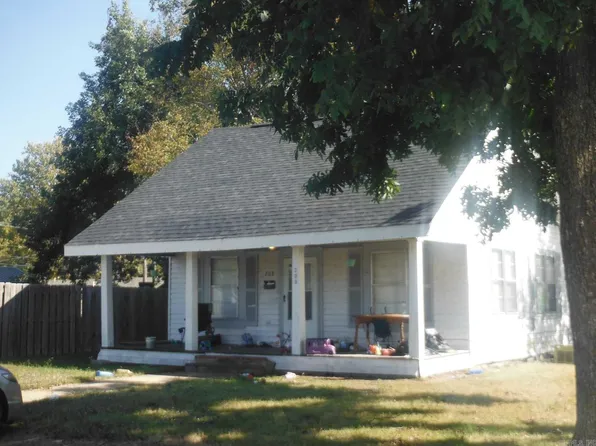 208 NE Front Walnut Rdg, State University, AR 72467