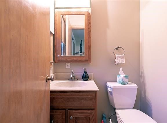 4th image of 8309 E 106th Ct