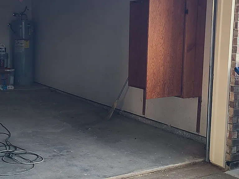 One car garage
