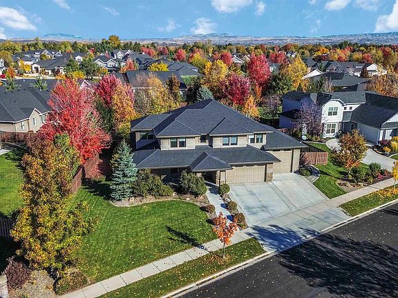 2nd image of 4064 W Temple Dr