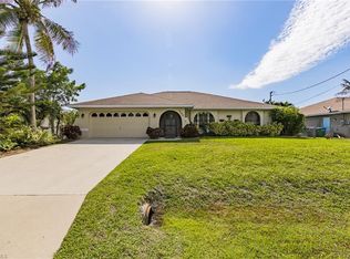 102 NE 19th Ct, Cape Coral, FL 33909