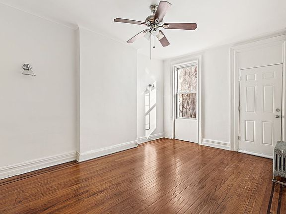 5th image of 100 Pilling St