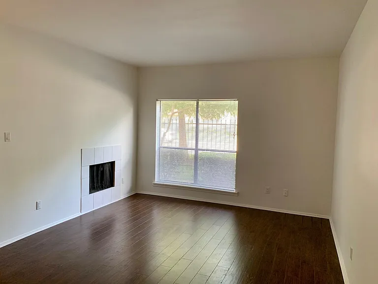 2025 Augusta Dr #203 — Photo 9