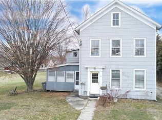 46 Hope St, Niantic, CT 06357