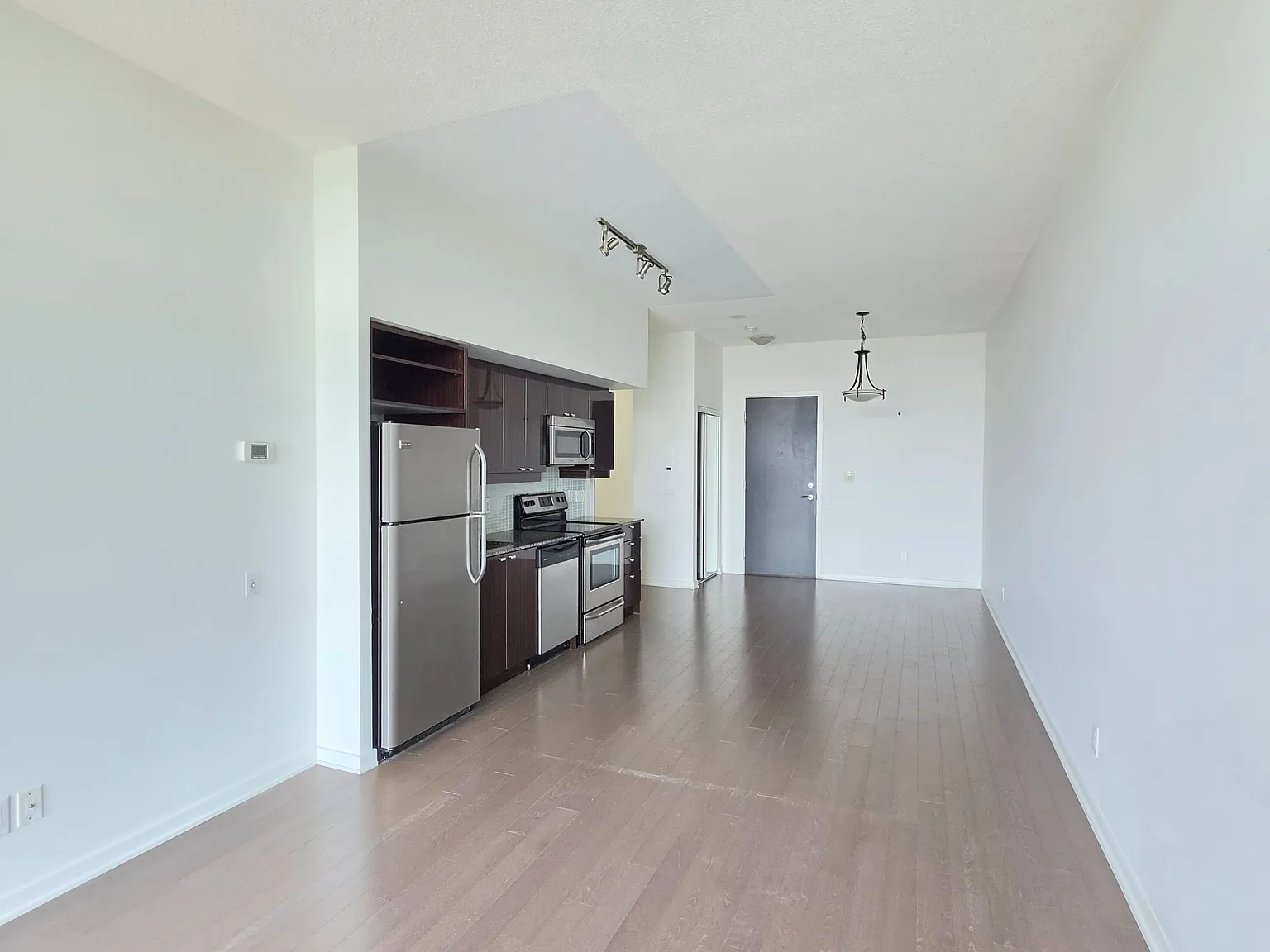2 bed, $2,250 — Photo 2