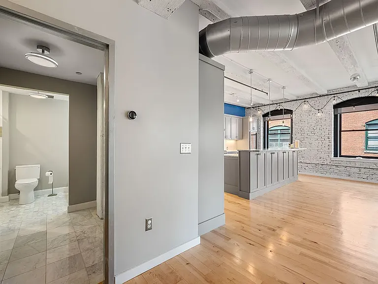 21 Wormwood St #315 — Photo 23