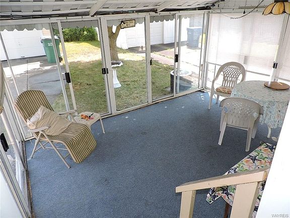 4th image of 59 Bogardus St
