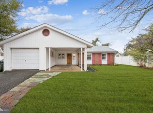 6 Beechfern Ln, Willingboro, NJ 08046