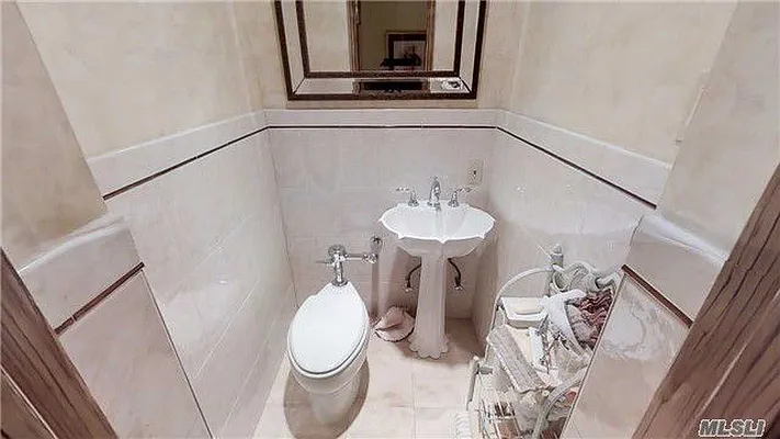 Sold by Prime Realty | media 13