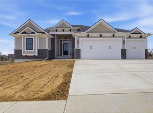 8734 N Farley Ave, Kansas City, MO 64157