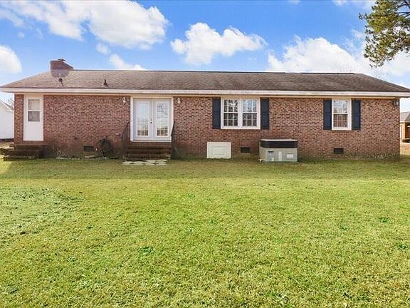 3rd image of 603 Robinson Pl