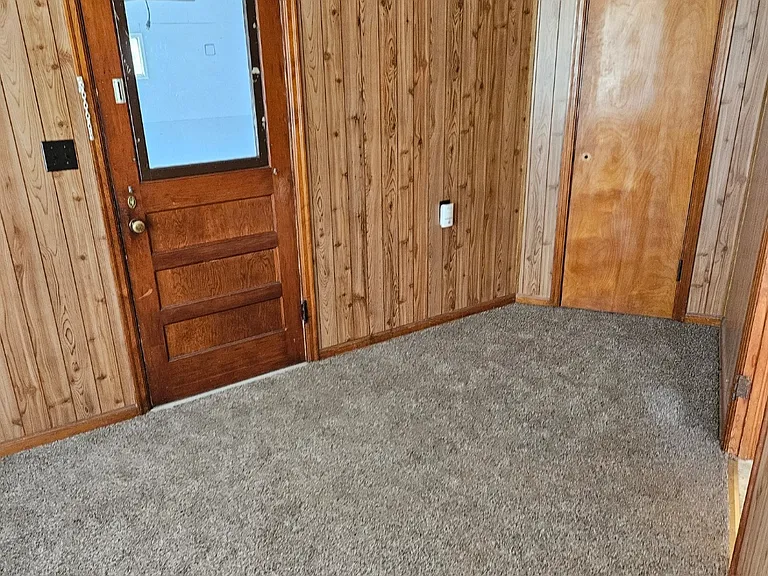 409 W Texas Ave — Photo 11