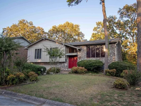 2901 Charter Oak Dr, Little Rock, AR 72227