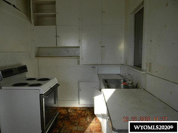 4th image of 202 E 23rd Ave